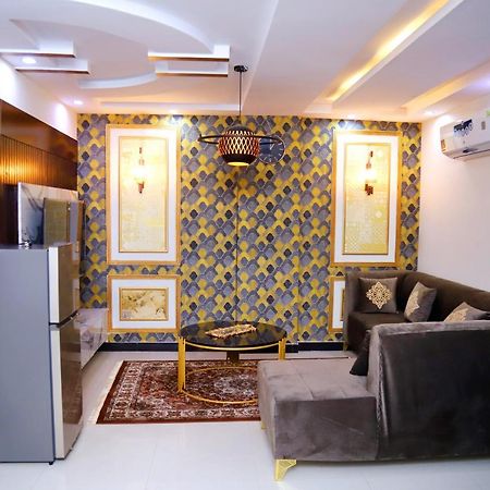 Adara Suites Lahore Eksteriør bilde