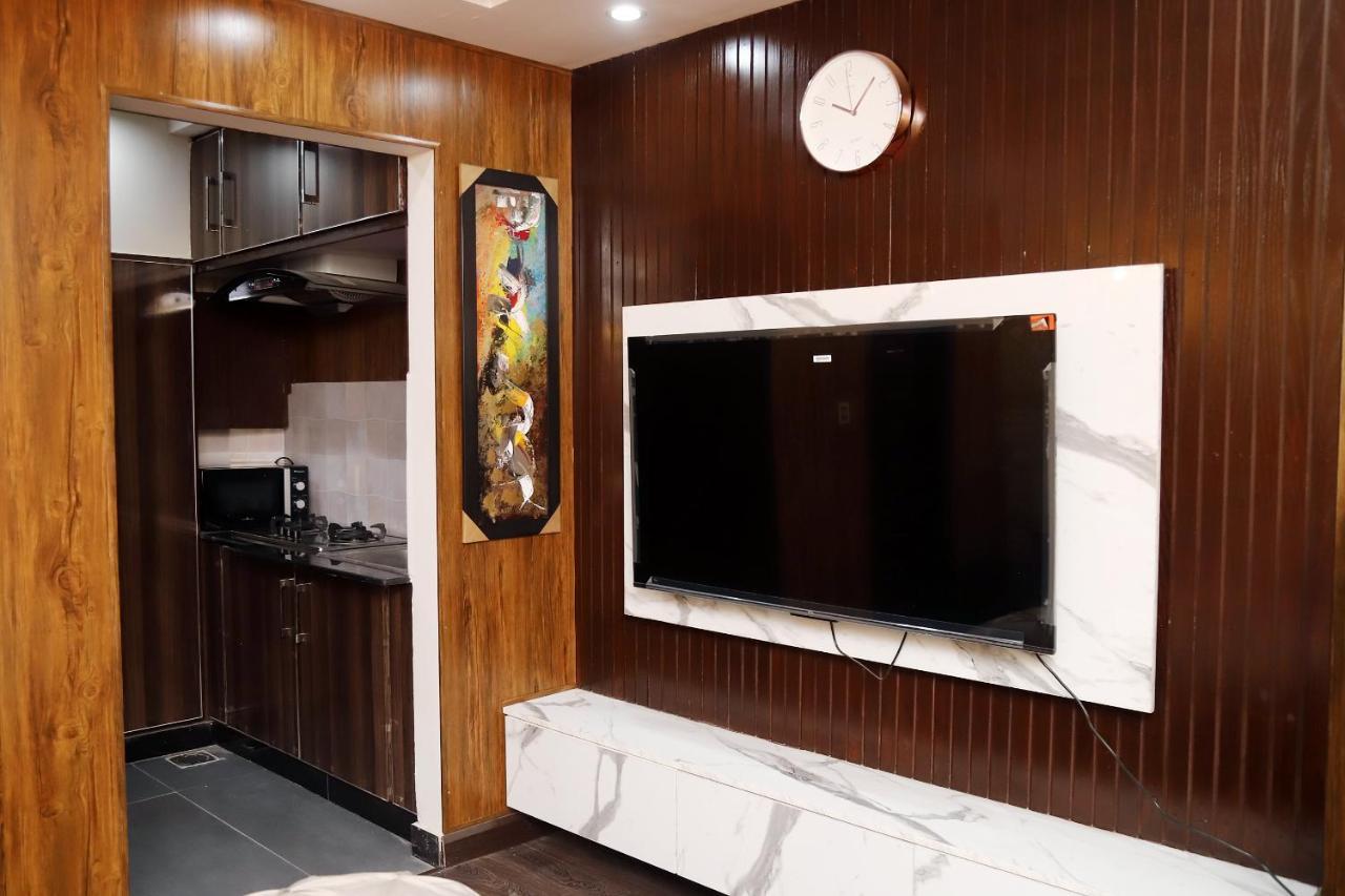 Adara Suites Lahore Eksteriør bilde